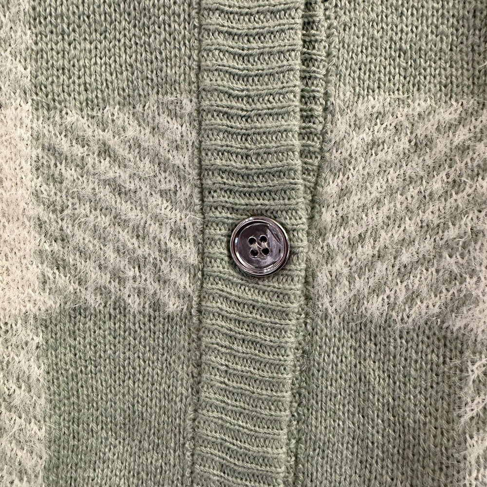 Willow and Wind Pale Green Plaid Cropped Eyelash Cardigan Sweater Sz M 90s - Picture 8 of 11